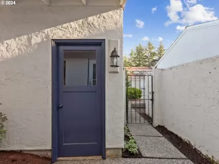 Photo #2: 24486254 Listing 