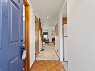 Photo #4: 24486254 Listing 