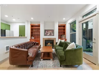 Photo #3: 24486545 Listing