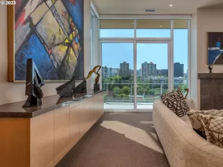 Photo #4: 24486885 Listing 