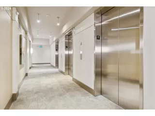 Photo #3: 24487052 Listing