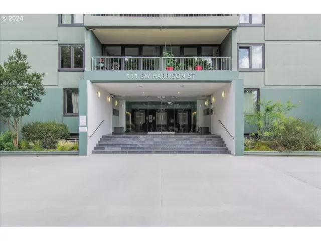 MLS: 24487418 Condo For Sale