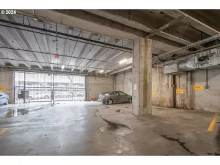 Photo #5: 24487418 Listing 