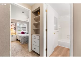 Photo #3: 24488196 Listing 