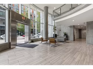 Photo #1: 24490177 Listing