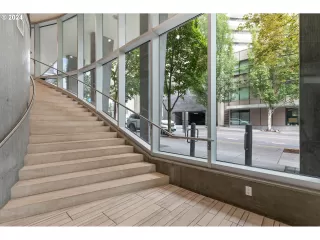 Photo #2: 24490177 Listing