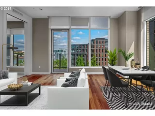 Photo #5: 24491182 Listing