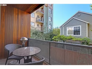 Photo #6: 24491235 Listing 