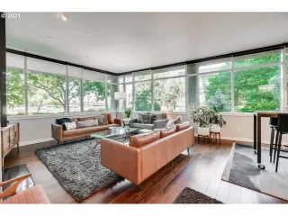 Photo #1: 24491278 Listing