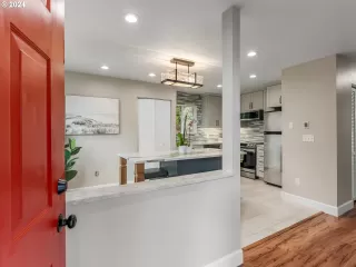 Photo #2: 24491949 Listing