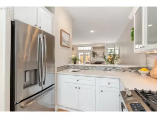 Photo #3: 24494784 Listing 