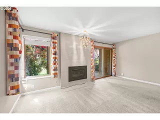 Photo #5: 244950750 Listing 