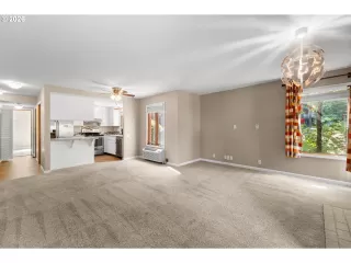 Photo #6: 244950750 Listing 