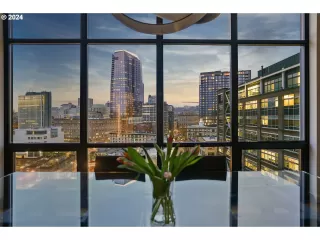 Photo #5: 24496203 Listing 