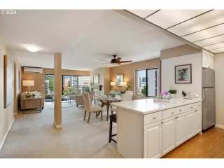 Photo #2: 24497471 Listing