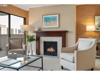 Photo #6: 24497471 Listing