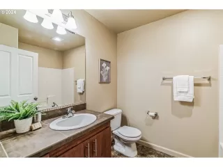 Photo #2: 24497529 Listing 