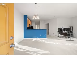 Photo #2: 24501217 Listing 