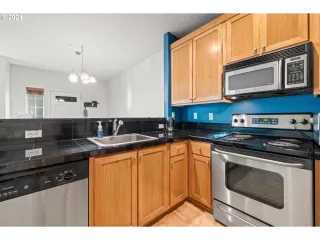 Photo #5: 24501217 Listing 