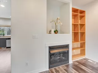 More Details about MLS # 24501415 : 4609 NE 118TH AVE 3