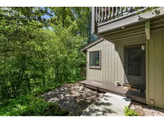 Photo #2: 24501614 Listing