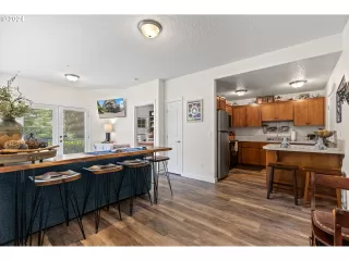 Photo #2: 24501829 Listing