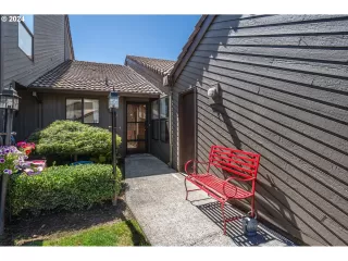 Photo #2: 24503309 Listing