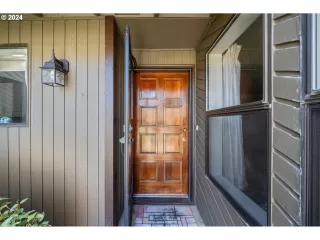 Photo #3: 24503309 Listing