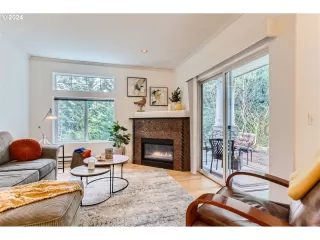 Photo #5: 24505115 Listing 