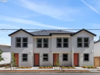 Photo #5: 24505990 Listing