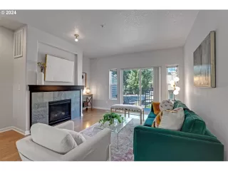 Photo #3: 24507163 Listing