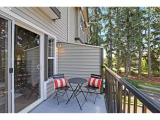 Photo #5: 24507163 Listing