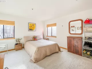 Photo #1: 24508215 Listing