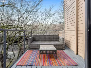 Photo #4: 24508215 Listing