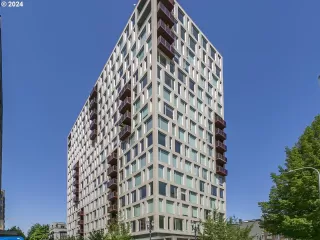 Photo #1: 24508778 Listing