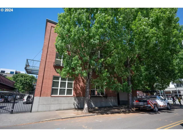 MLS: 24509304 Condo For Sale