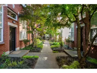 Photo #3: 24509304 Listing