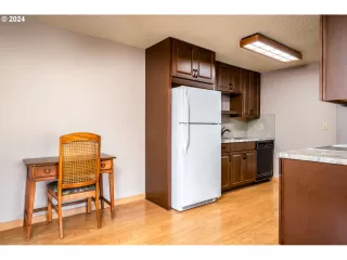 Photo #1: 24509409 Listing