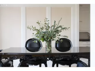 Photo #5: 24511400 Listing