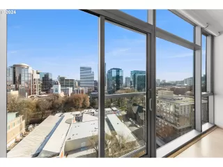 Photo #2: 24511727 Listing 