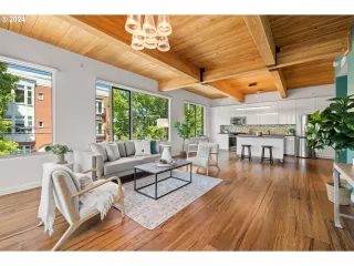 Photo #3: 24512621 Listing 