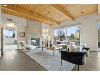 Photo #1: 24512845 Listing 