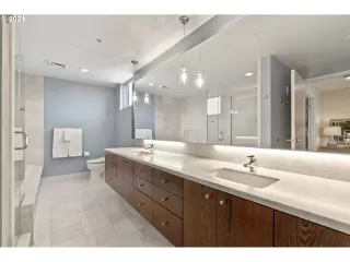 Photo #5: 24512845 Listing 