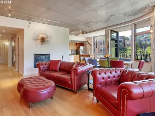 Photo #1: 24513462 Listing 