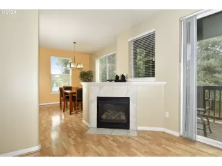 Photo #2: 24517073 Listing