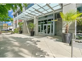 Photo #2: 24517262 Listing