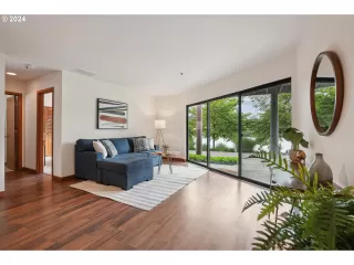 Photo #1: 24517970 Listing