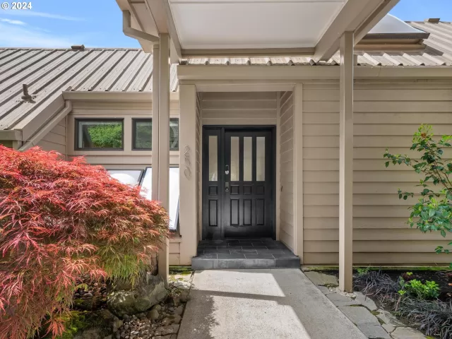 MLS: 24519229 Condo For Sale