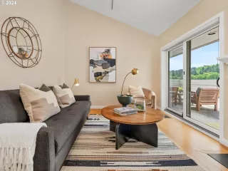 Photo #3: 24519229 Listing