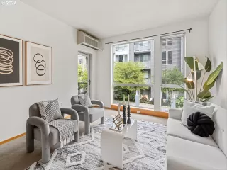 Photo #3: 24519916 Listing